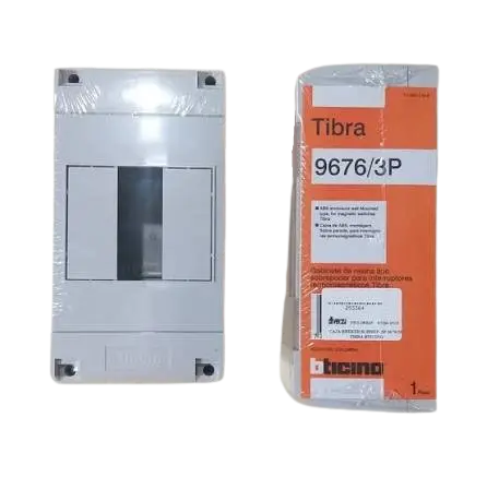 Caja para breacker sobre T9676/3P tibra ticino