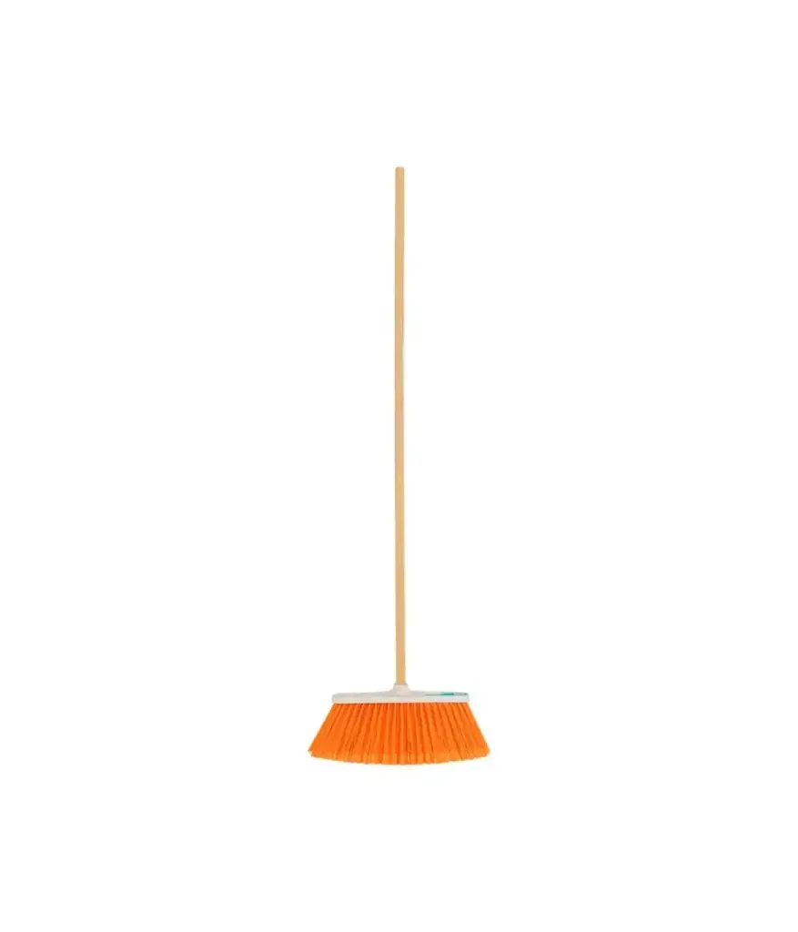 Escoba plastica c/cerdas de nylon grande m/madera